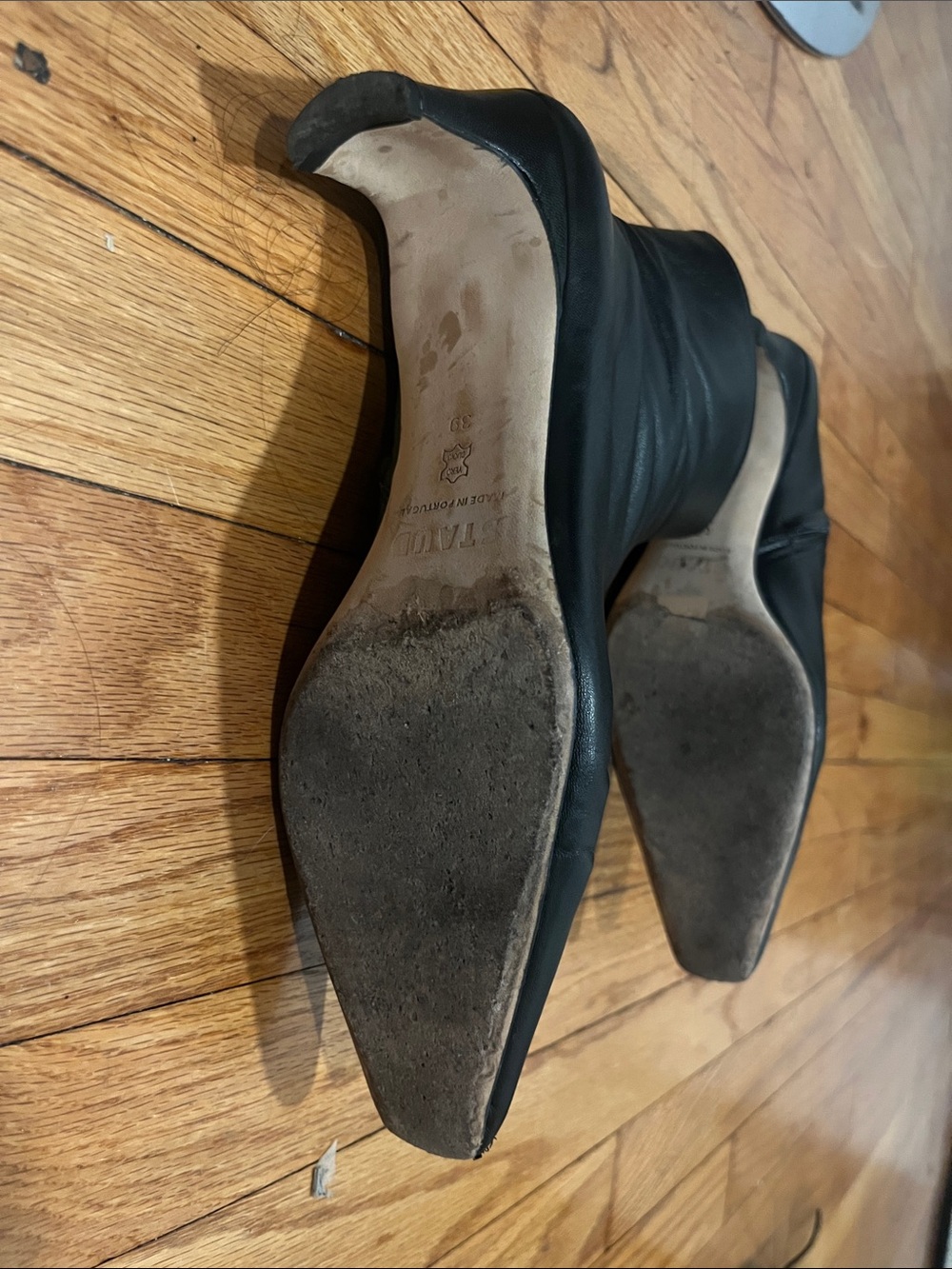 STAUD Wally Black Pointed Toe GOAT Leather Booties - Picture 4 of 13